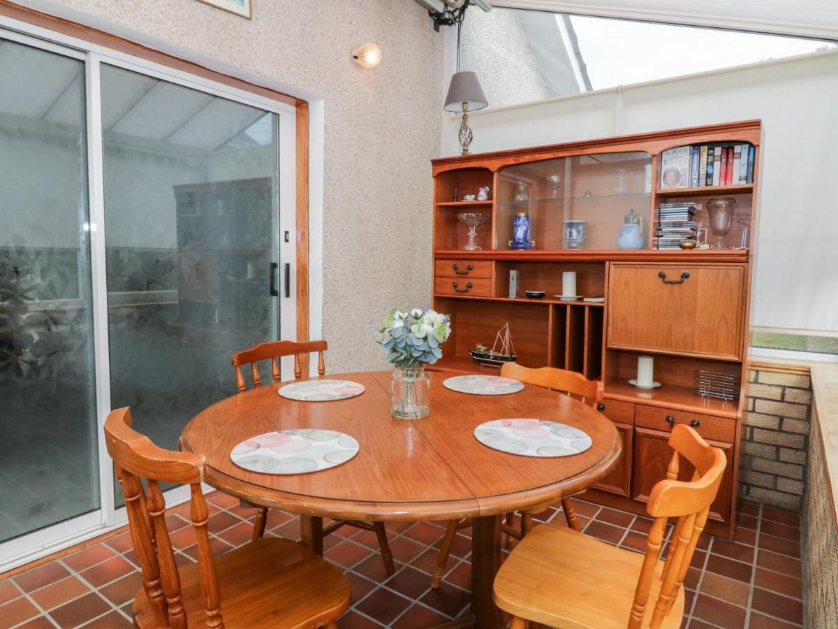 גירבאן Honesty Cottage מראה חיצוני תמונה